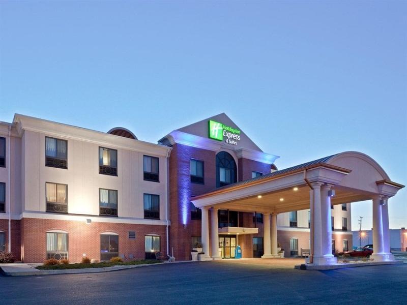 Holiday Inn Express Hotel & Suites Concordia Us 81, An Ihg Hotel Exterior photo